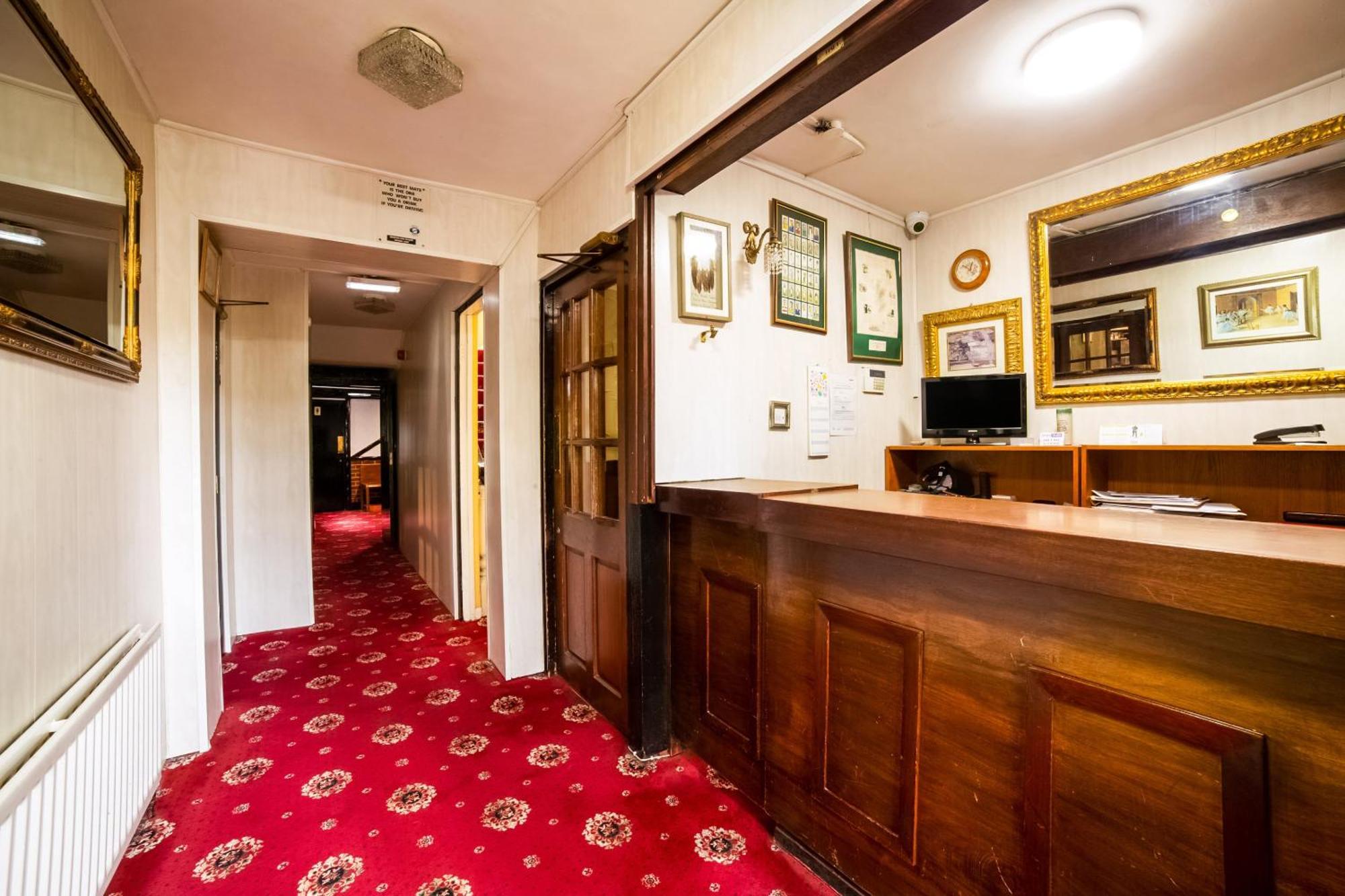Oyo The Royal Hotel Dunston  Εξωτερικό φωτογραφία