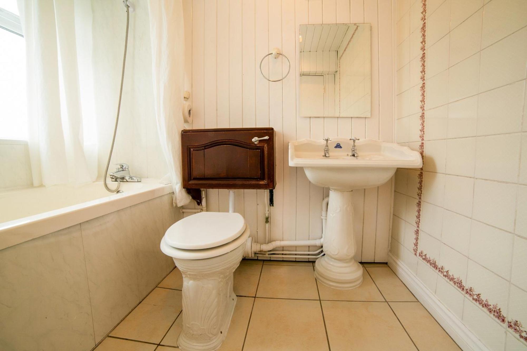 Oyo The Royal Hotel Dunston  Εξωτερικό φωτογραφία